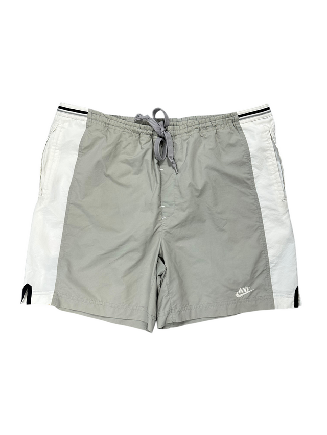 Nike Vintage Shorts (XL)